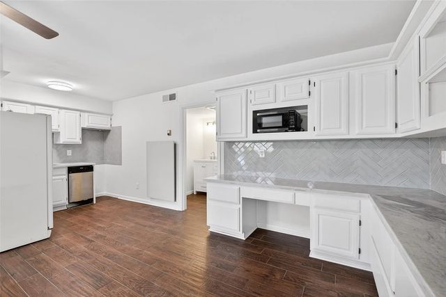 1311 Antoine Drive 159, Houston