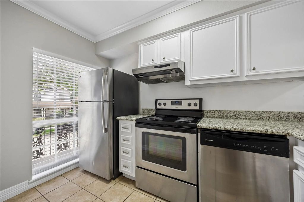 201 Emerson Street 10, Houston