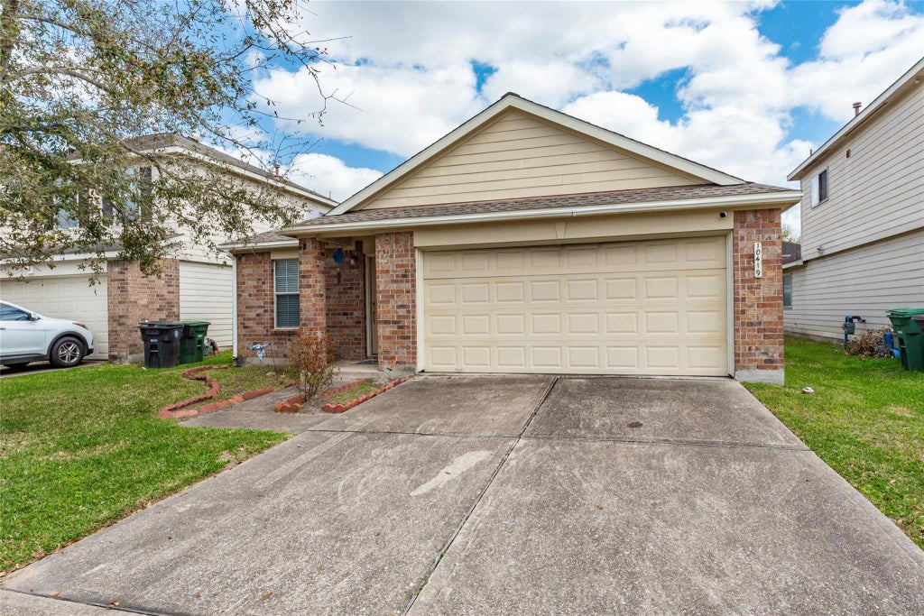 10419 Bentondale Lane, Houston