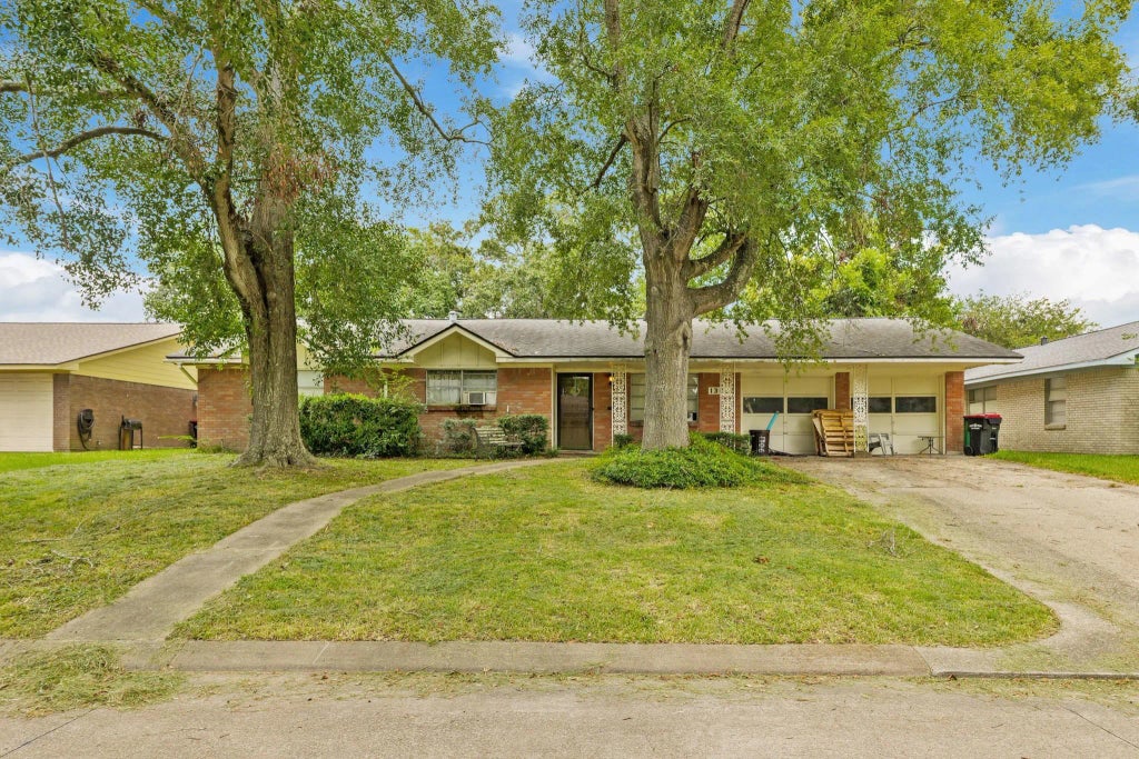 1306 Narcille Street, Baytown