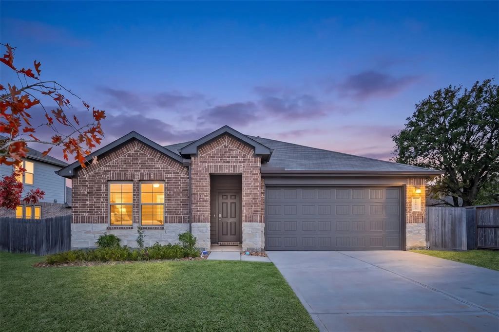 40422 Garden Heights Lane, Magnolia