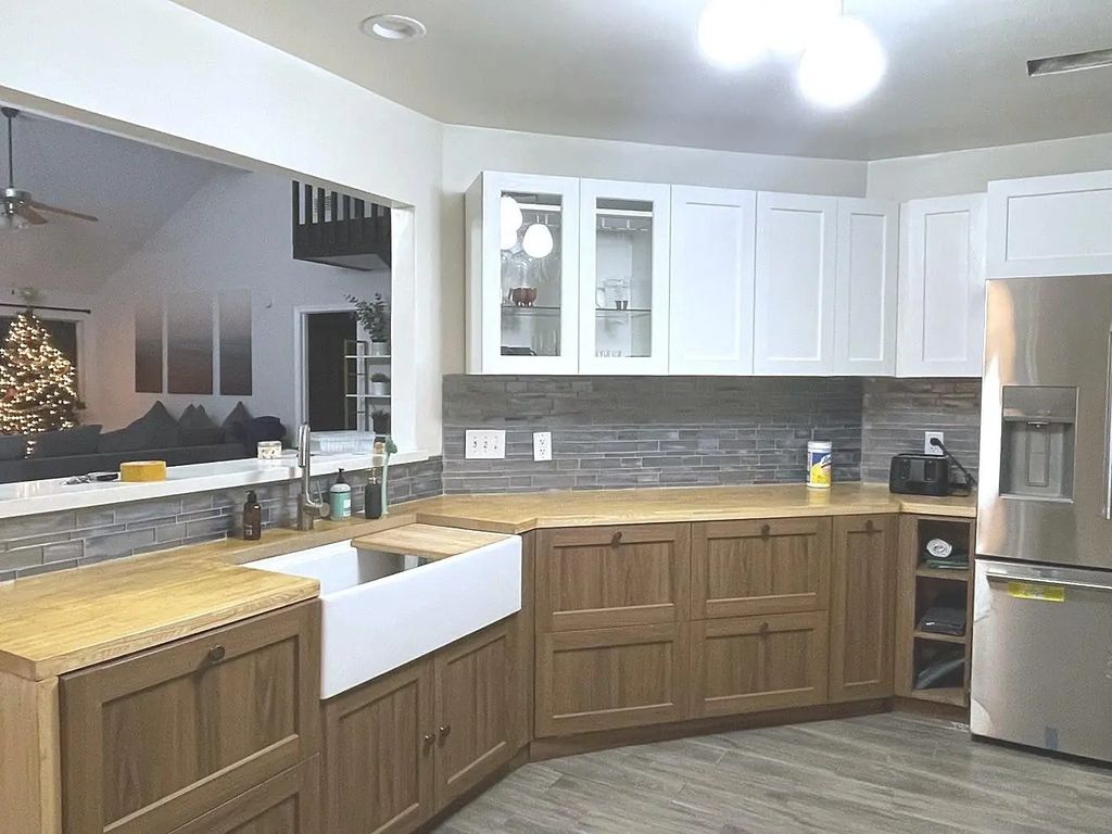 12035 Green Glade Drive, Houston