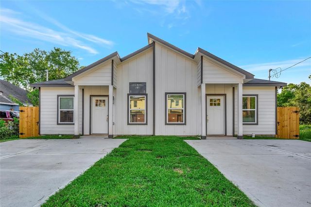 6824 Dumble Street, Houston