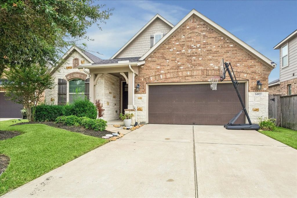 14922 Violet Willow Court, Cypress