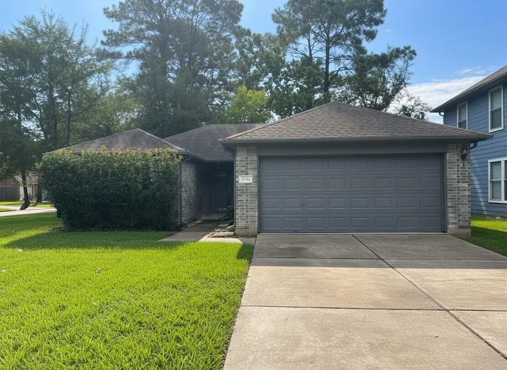 25314 Laurel Green Street, Spring