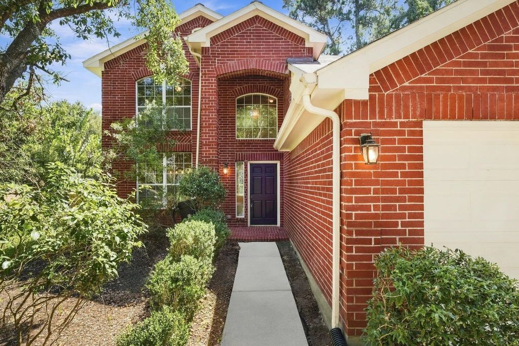 10 Orchid Grove Place, Conroe