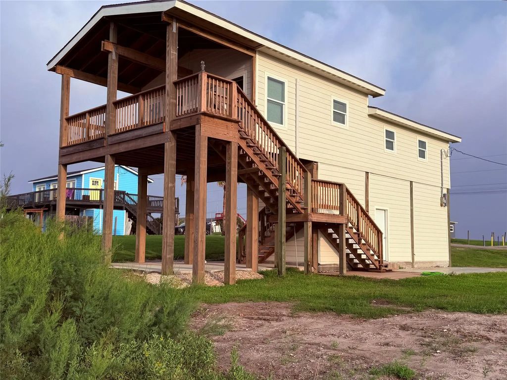 2154 County Road 230, Sargent