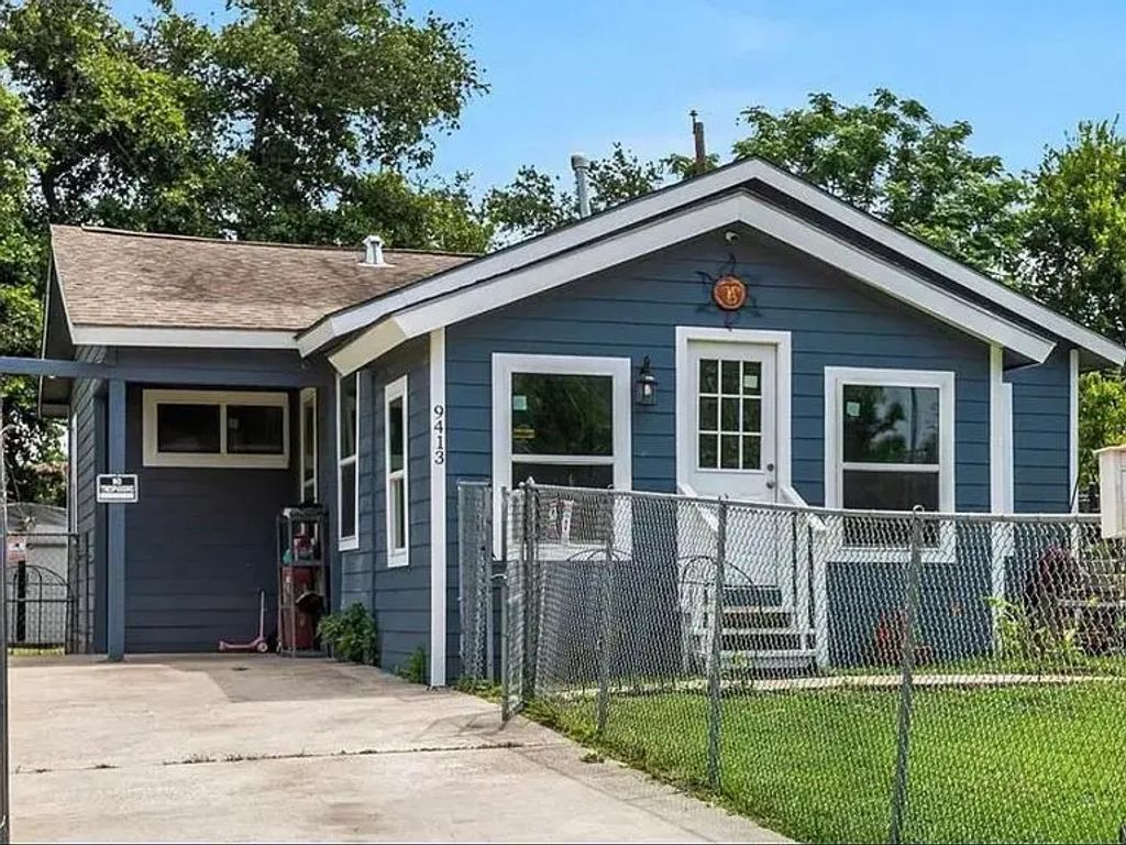 9413 Clinton Drive, Houston