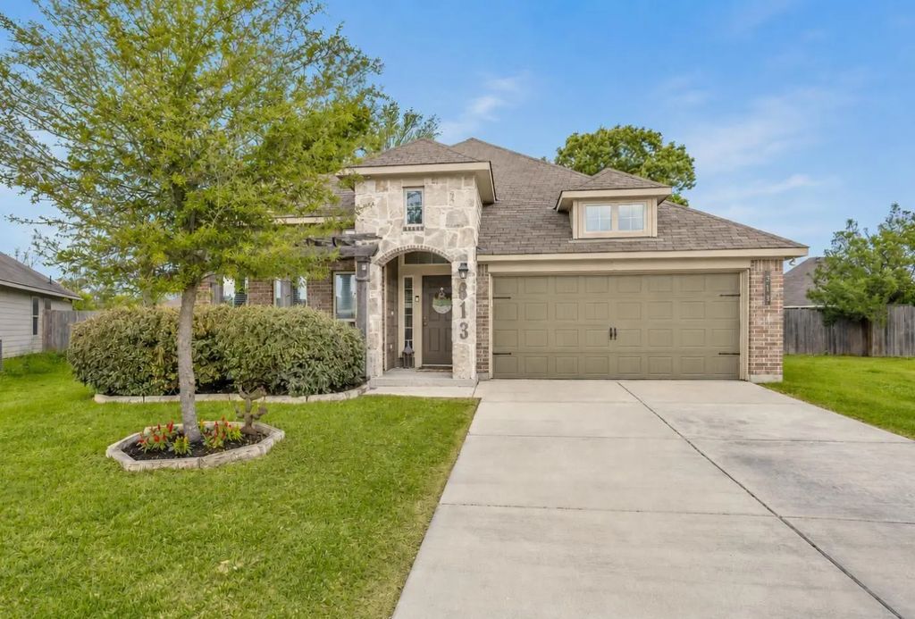 313 Brocks Court, Montgomery
