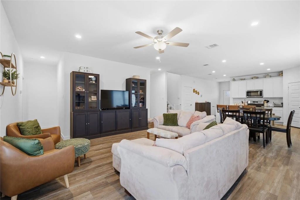 3031 Magnolia Pass Lane, League City