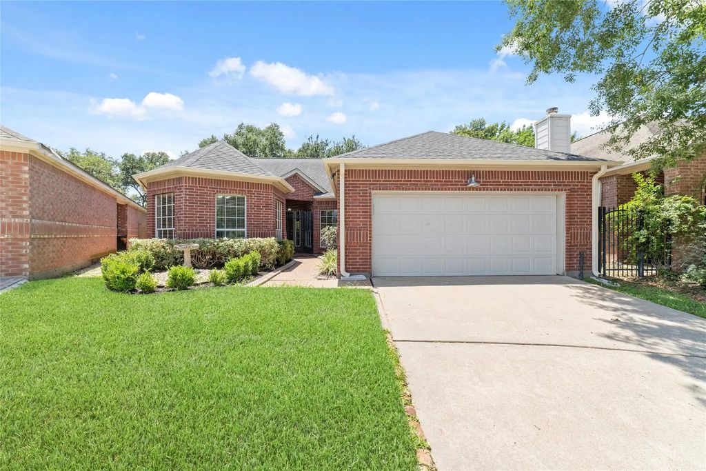 7115 W Hearthstone Green Drive, Houston