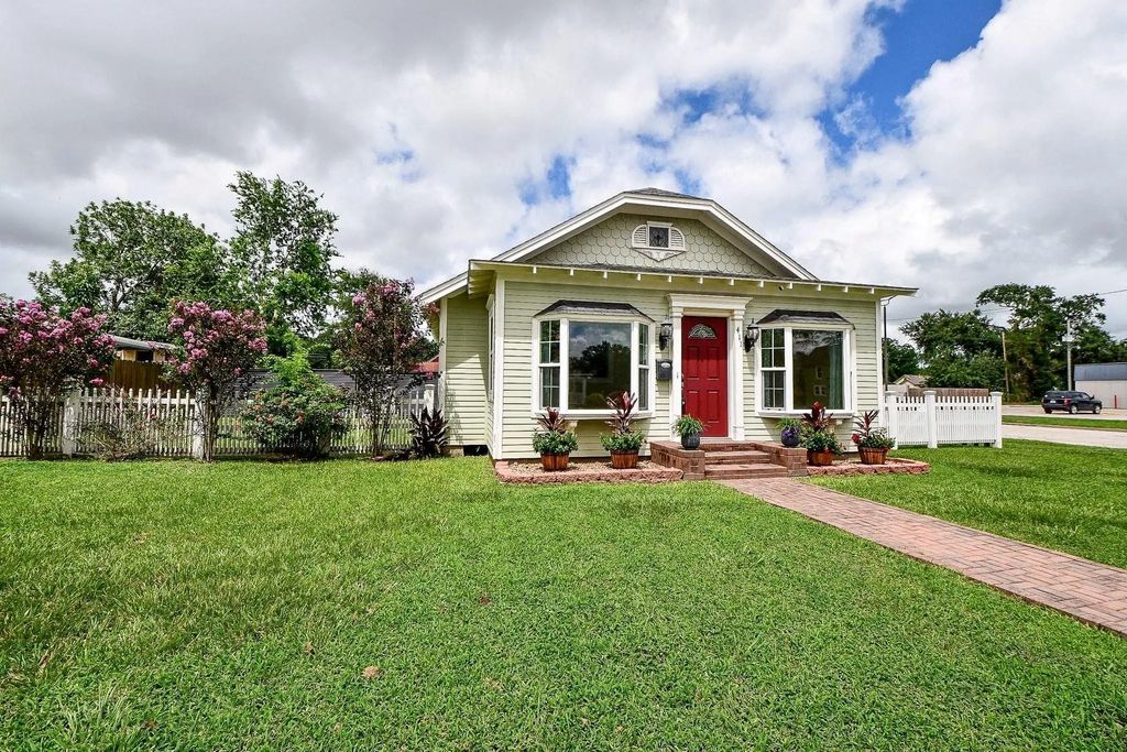 411 S Mechanic Street, El Campo