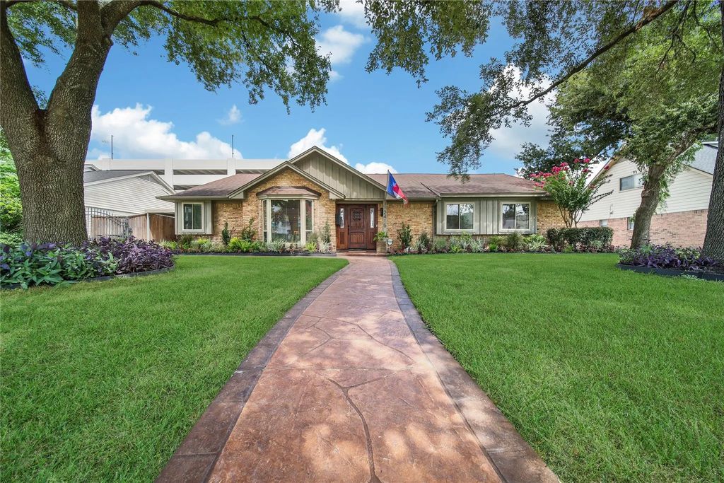 2415 Brookmere Drive, Houston