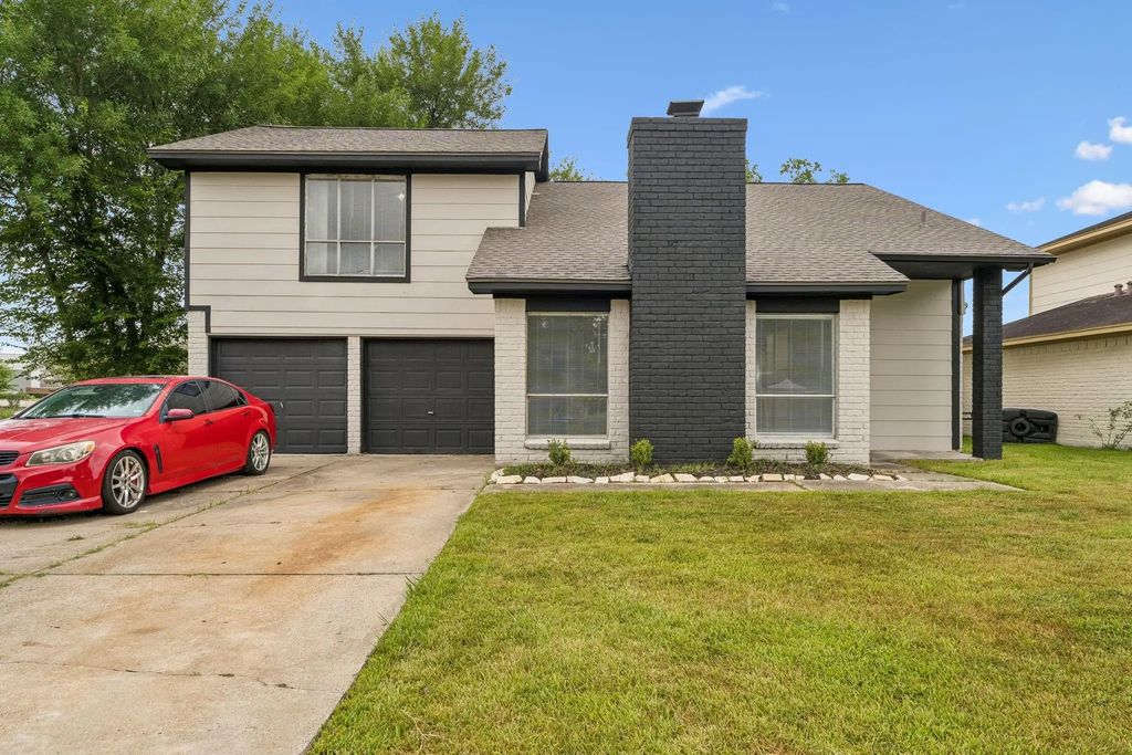 10803 Sageriver Drive, Houston
