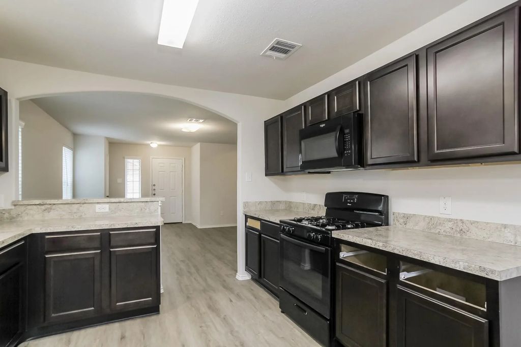 119 Cooper Creek Lane, Willis