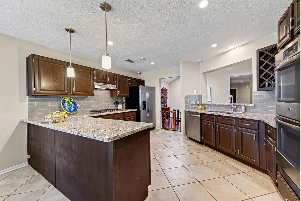 1615 Ainsdale Drive, Houston