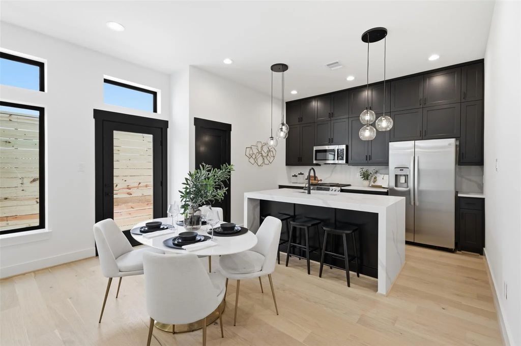 4605 Harrisburg Boulevard D, Houston