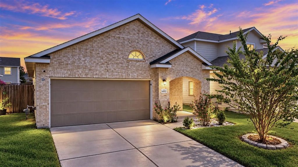 14902 Darbydale Drive, Houston