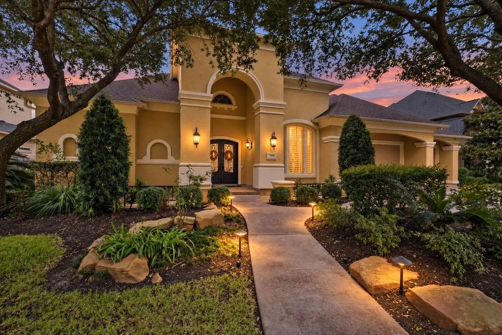 7810 Sunset Falls Court, Spring