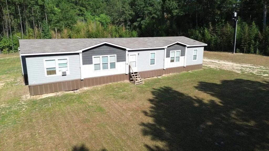 1125 County Road 3075, Kirbyville