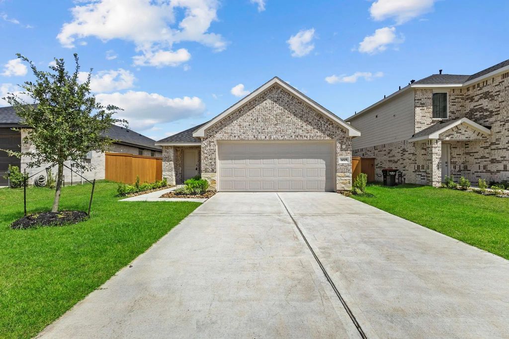 3025 Brizzo Beach Lane, Katy