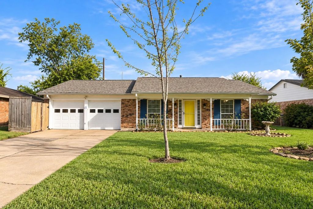 6002 Saxon Drive, Houston