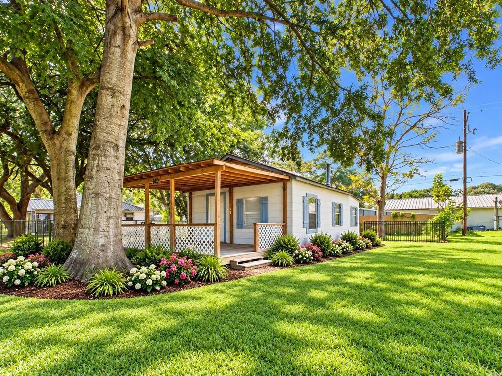 150 Jupiter Drive, Trinity