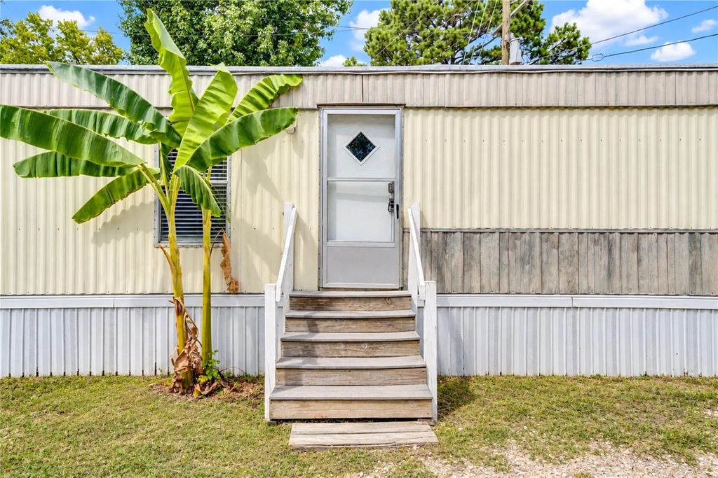 717 Hayman St 3, Huntsville
