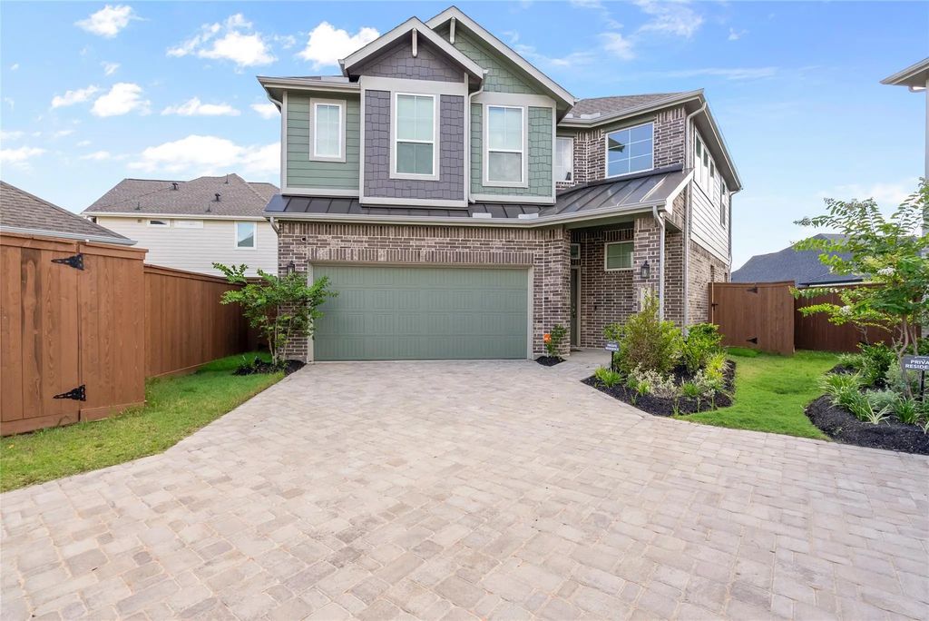 7831 Swooping Swallow Lane, Katy