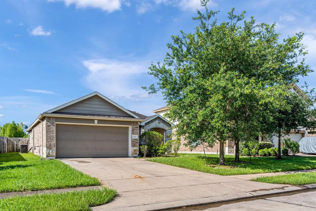 13112 Trail Manor Drive, Pearland