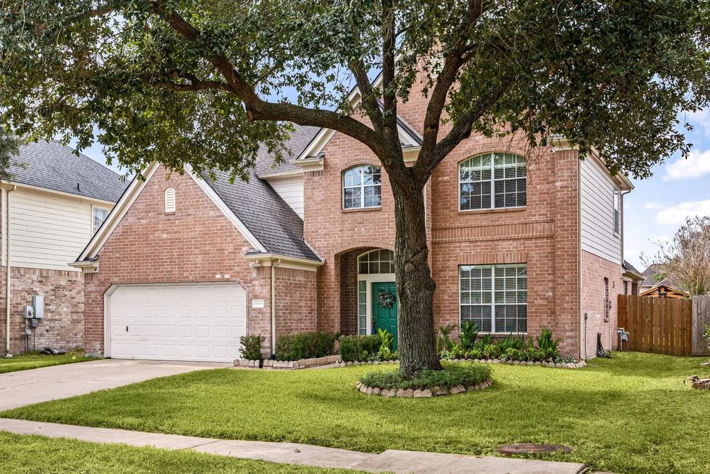 19639 Oakwood Falls Trail, Houston