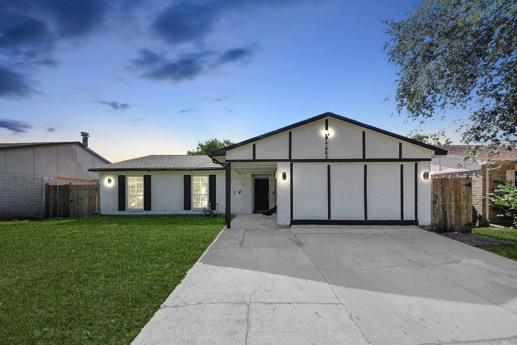 4815 Prairie Ridge Road, Houston