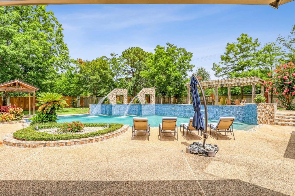 51 Wincrest Falls Drive, Cypress