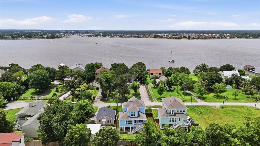 2922 Seargent Street, Seabrook