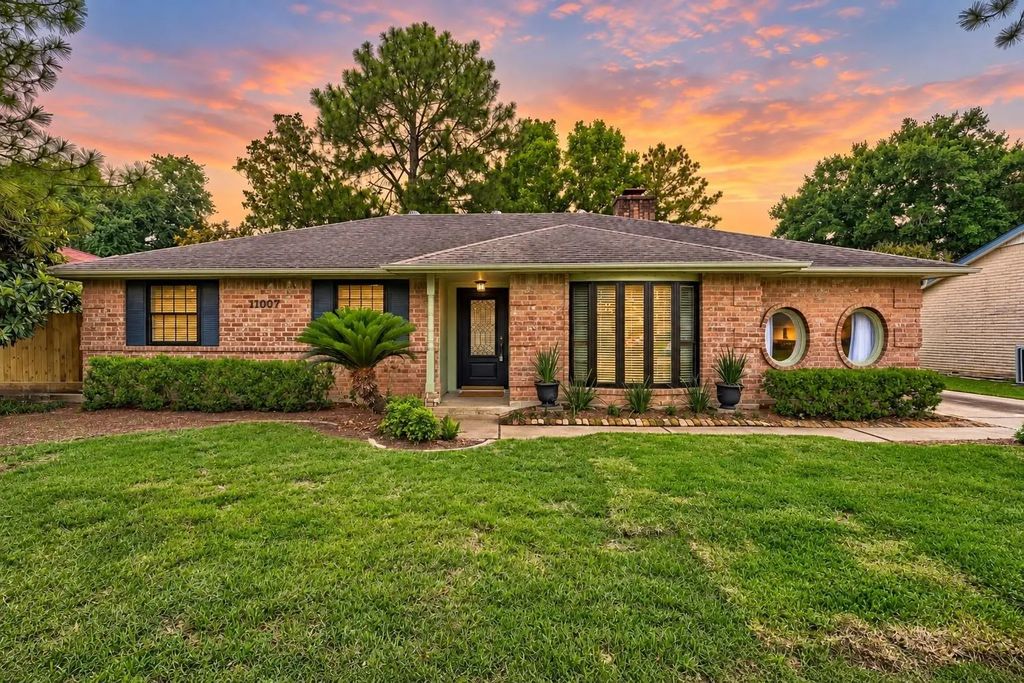 11007 Ensbrook Drive, Houston