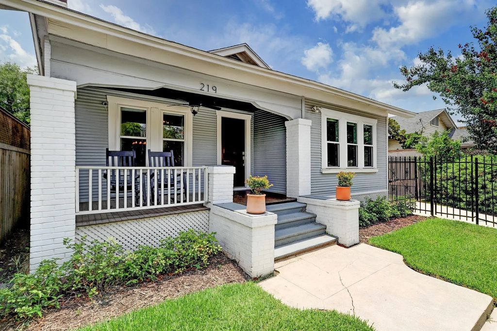 219 Hutcheson Street, Houston