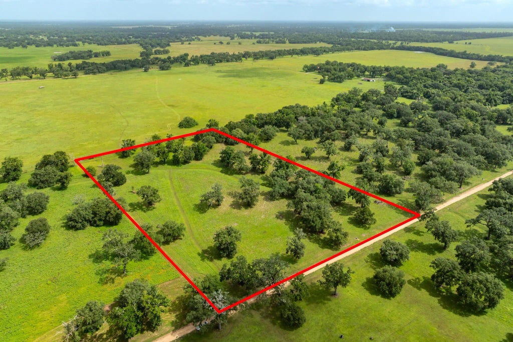 475 Valley Oaks Drive, Van Vleck