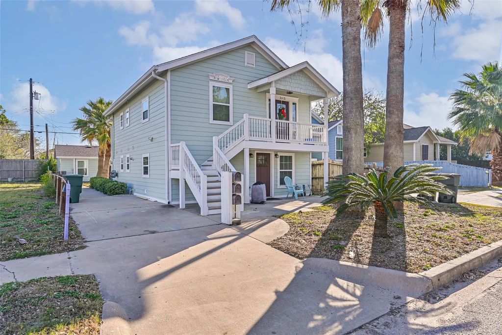 5315 Avenue R, Galveston