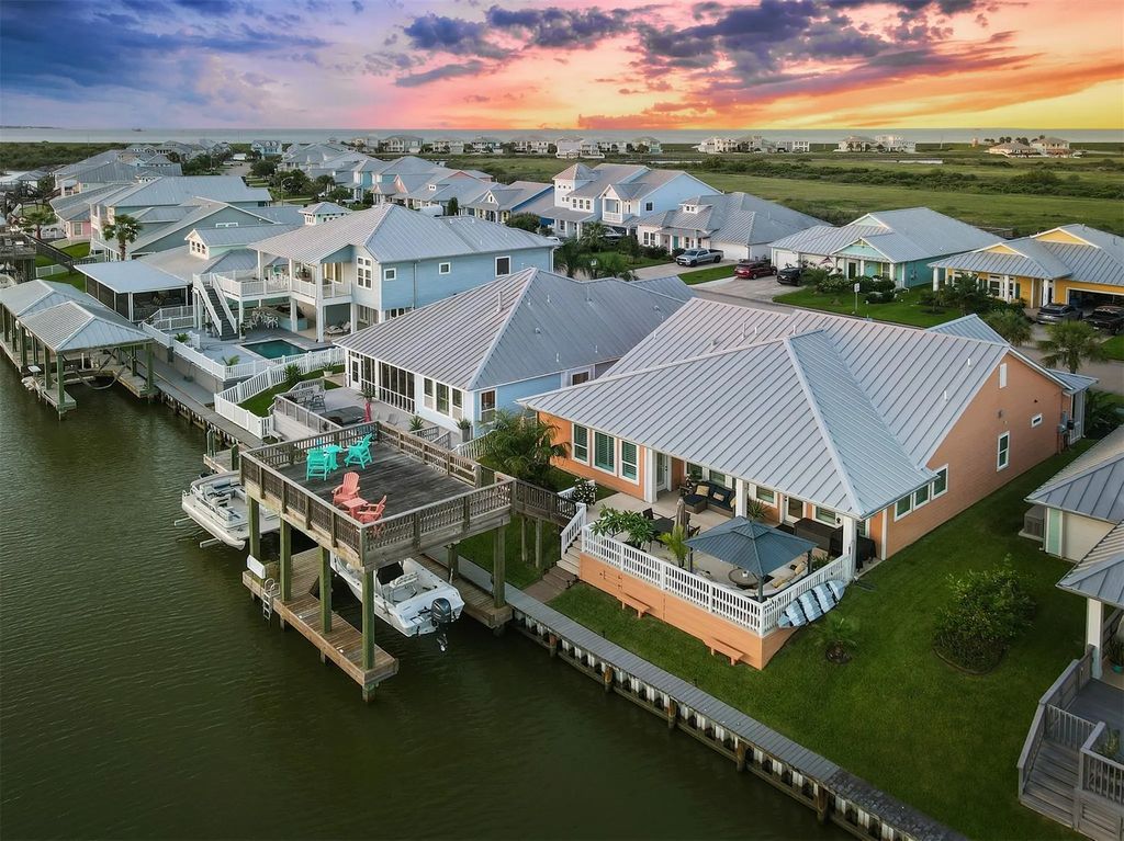5310 Brigantine Cay Court, Texas City
