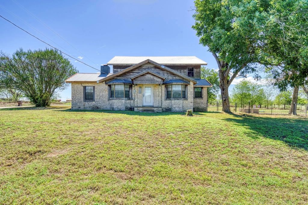 1755 County Road 267, Cameron
