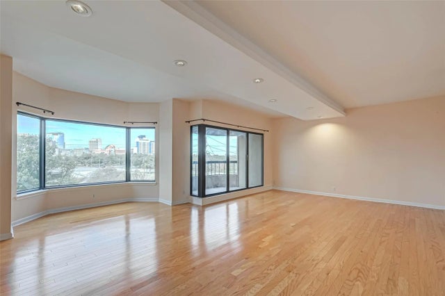 2001 Holcombe Boulevard 401, Houston