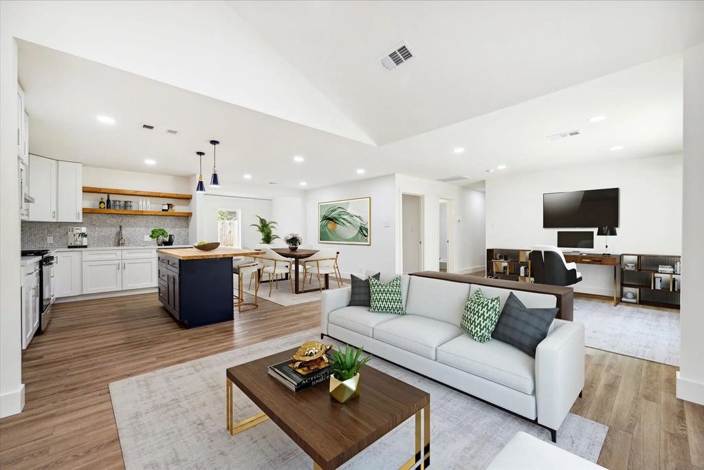 9319 Carousel Lane, Houston