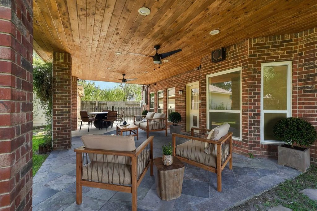 1909 Harbour Cove Drive, Seabrook