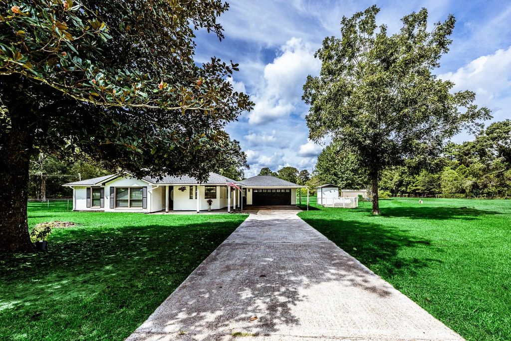 1325 County Road 347 N, Cleveland