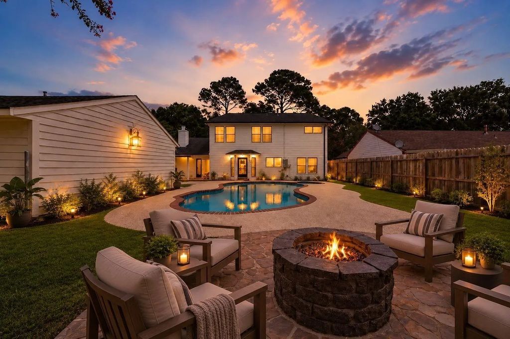 16011 Pinyon Creek Drive, Houston