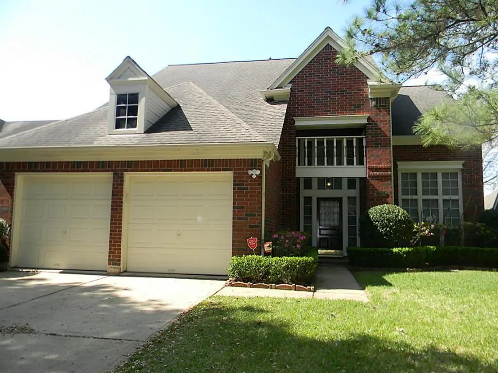 2322 Edgewood Drive, Missouri City