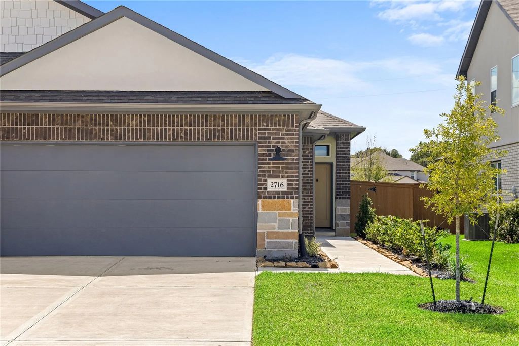2711 Solbrook Lane, Katy