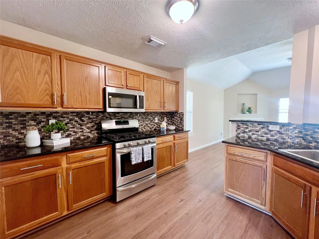 16915 Lighthouse View Drive, Friendswood
