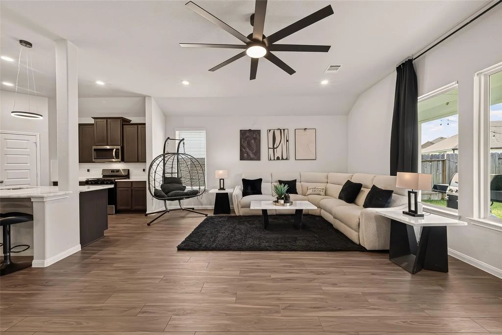 3013 Chestnut Lane, Brookshire
