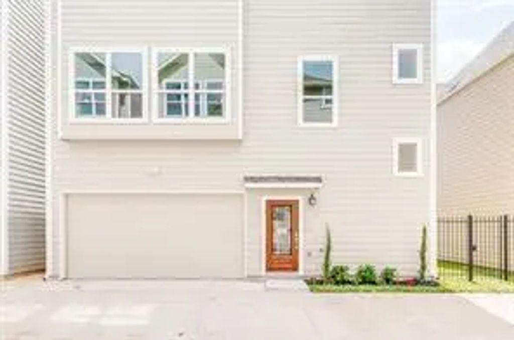 728 Link Road, Houston